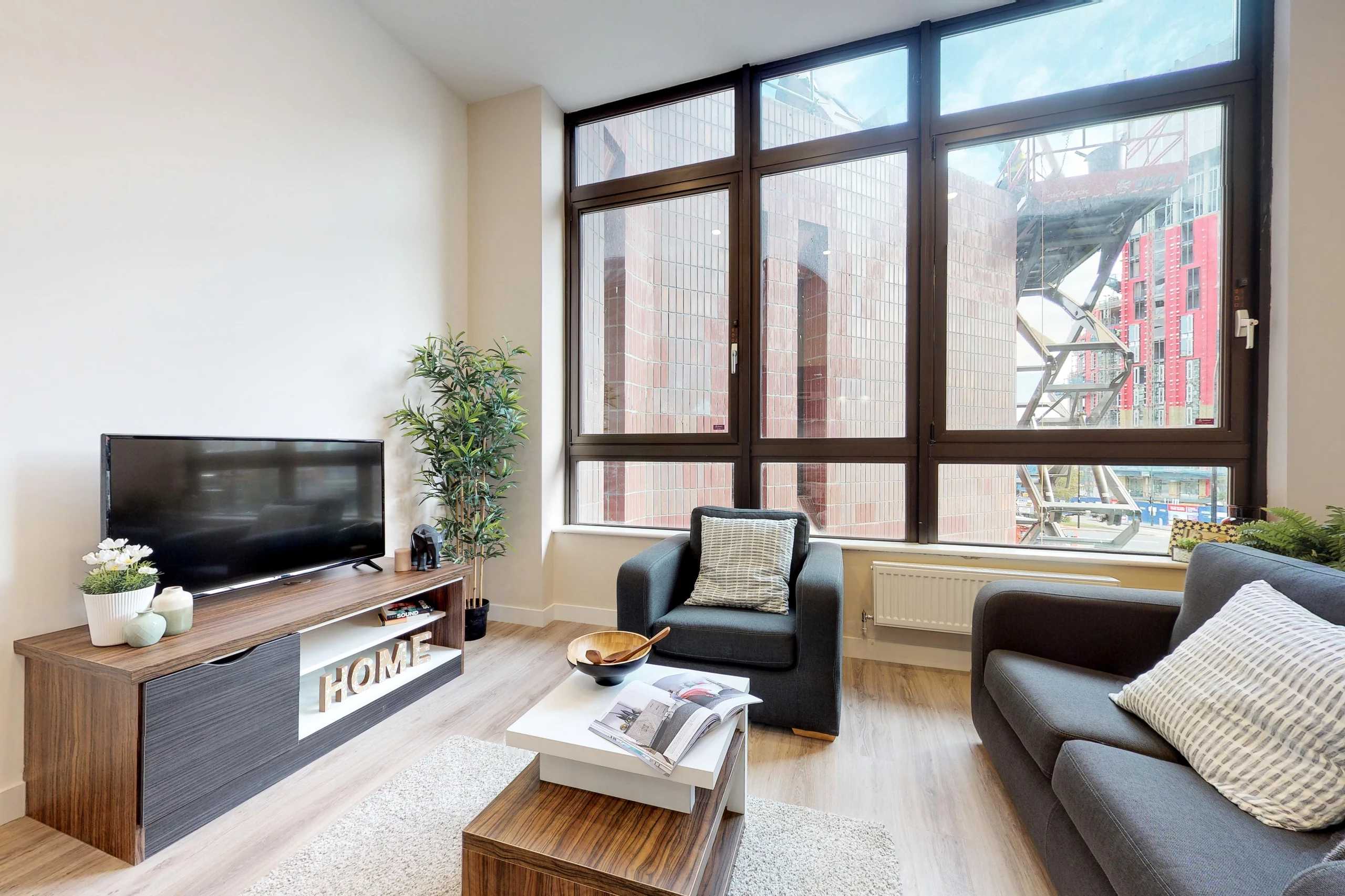 810dd6b1-6d3d-41a8-a7d2-ccef318f5625