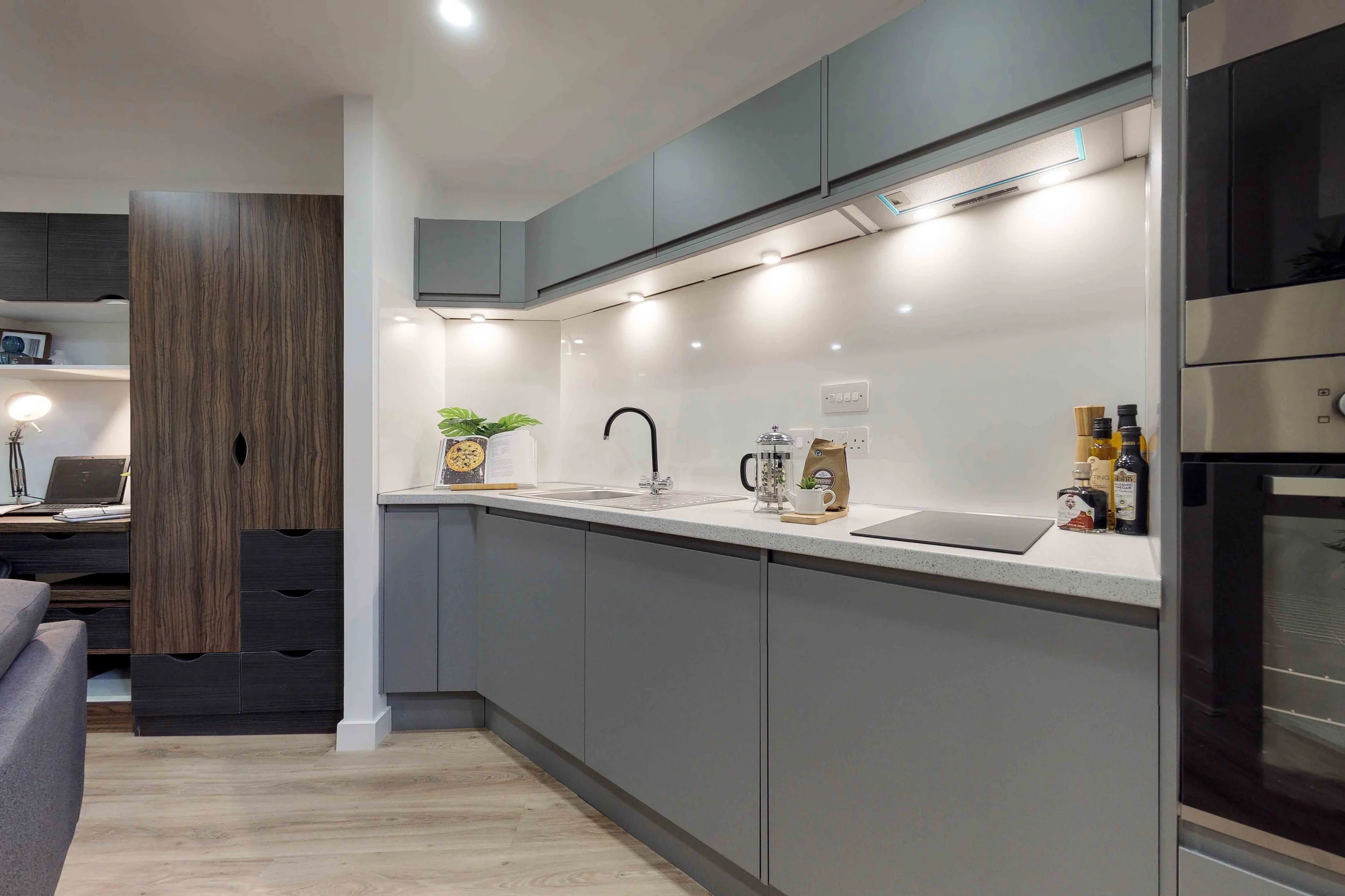 900854bd-437c-4e50-867a-bb137a8890d5