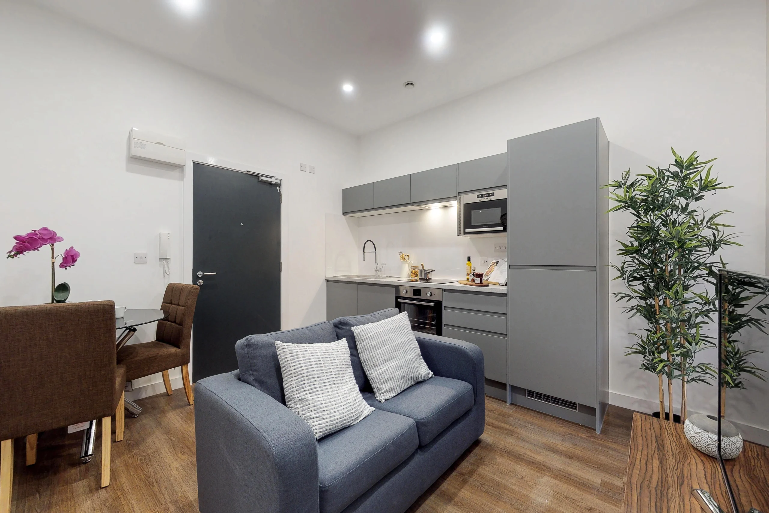 b2141289-5108-4b73-b009-aee39136d1bb